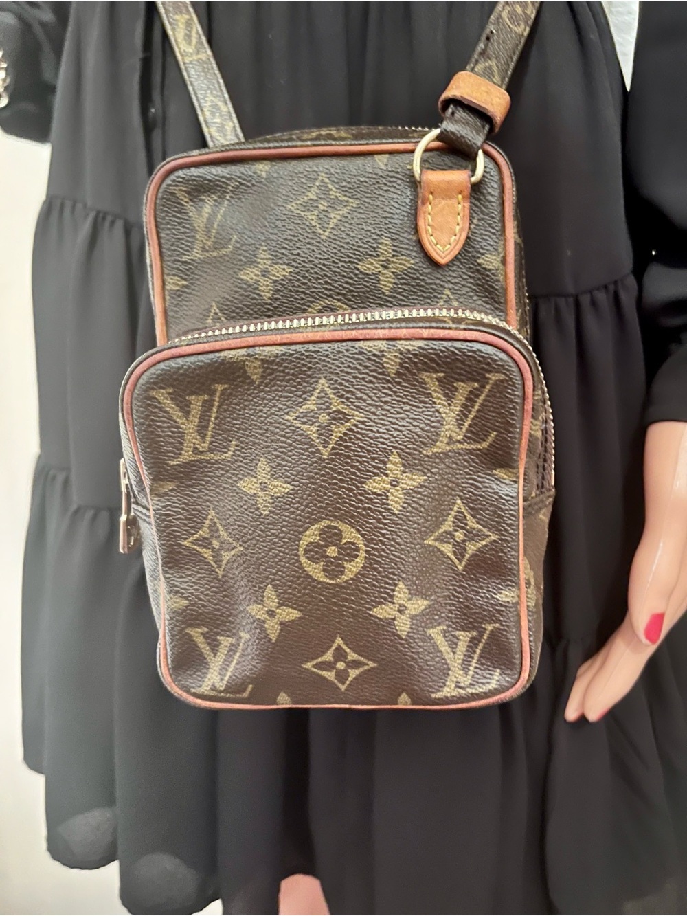 Louis Vuitton AMAZONE Brown Monogram Canvas Messenger Crossbody